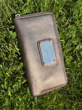 Marc by Marc Jacobs Brown Metallic Leather Zip Wallet